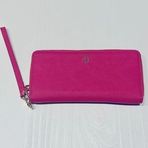Tory Burch Carnation Red York Zip Passport Continental Wallet
